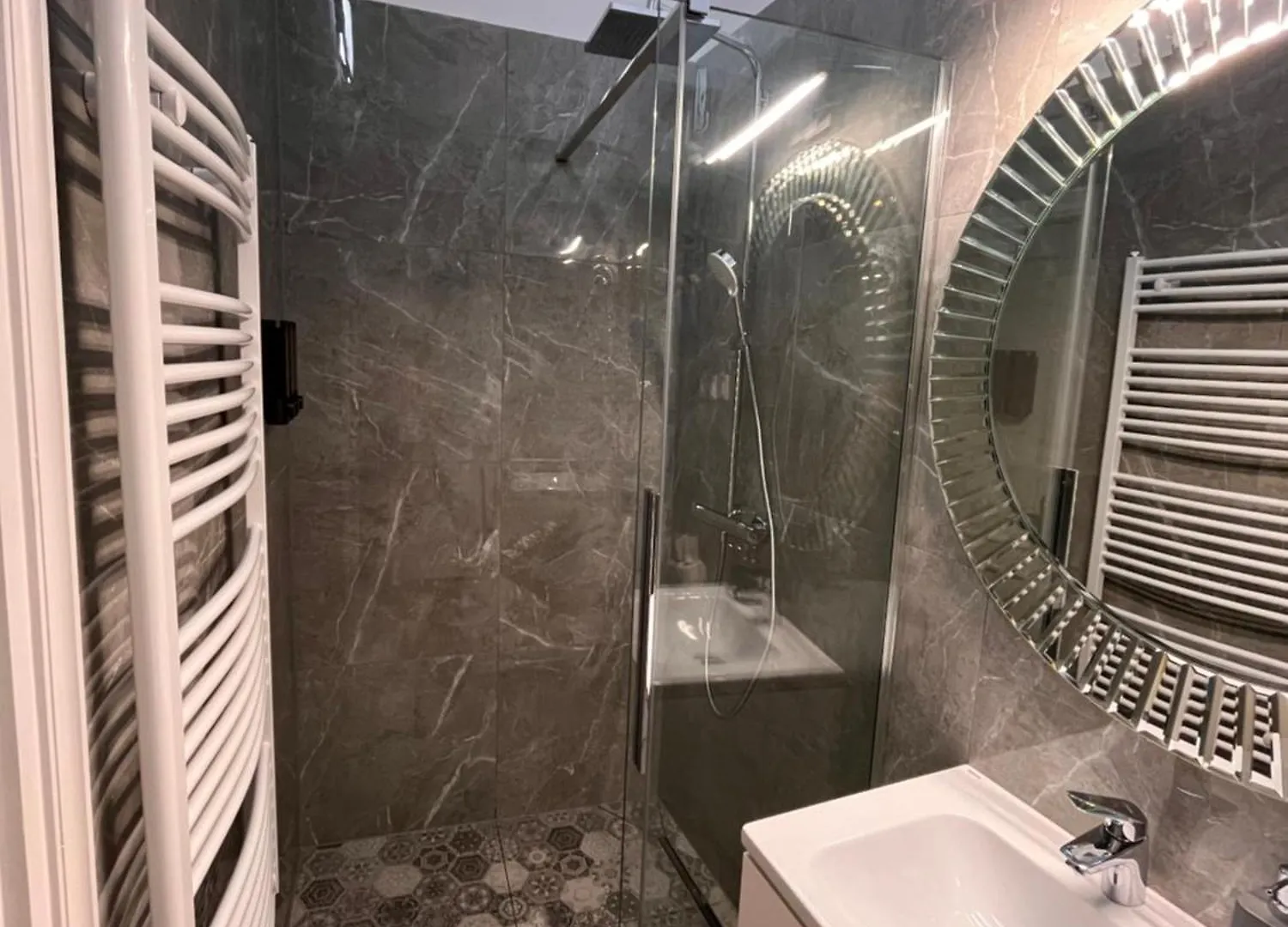 شقة Koedvirag Apartman سيغيد
