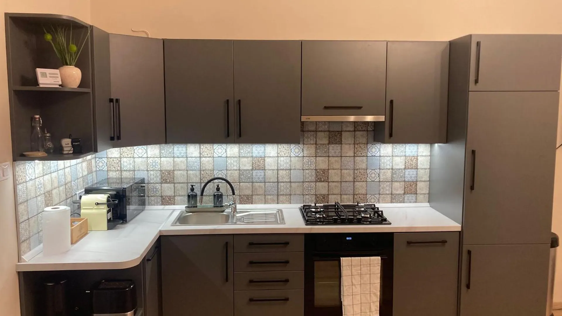شقة Koedvirag Apartman سيغيد